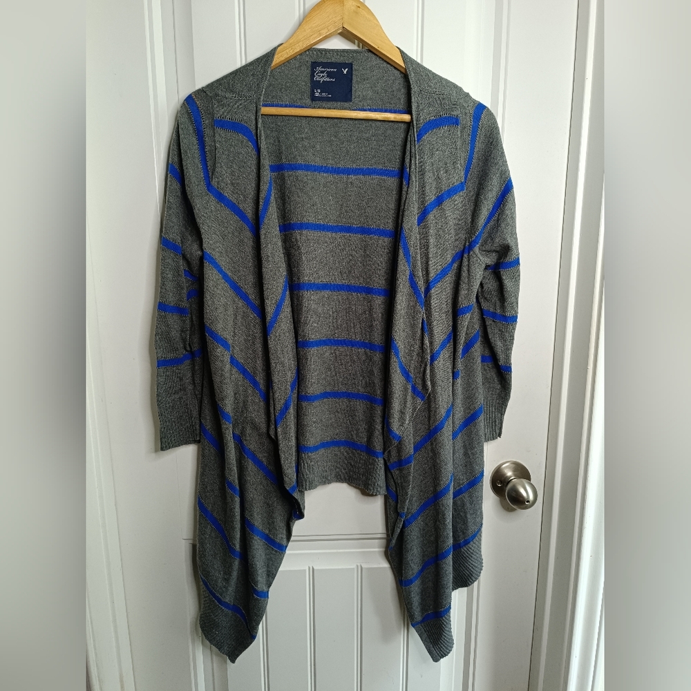 Large American Eagle Gray Blue Striped open-front cardigan 3/4 Sleeves Casual